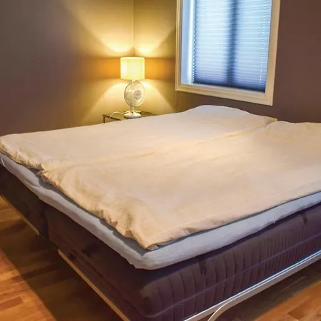 Three-bedroom Holiday In